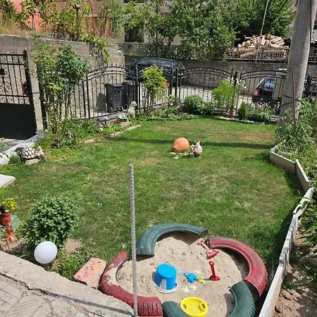 Апартамент за гости криси гр. *